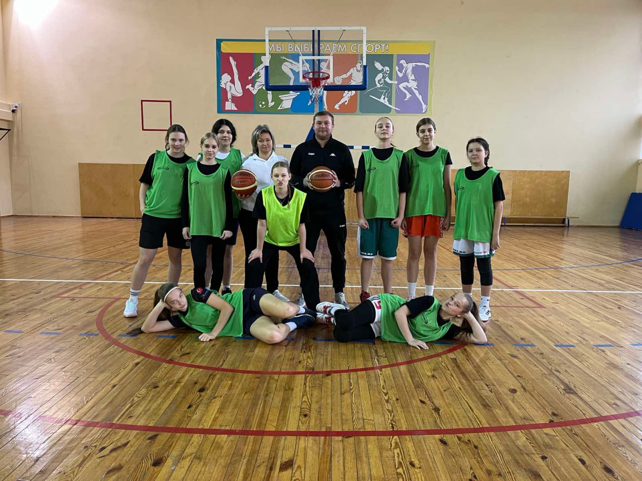 Девчонки нашей гимназии