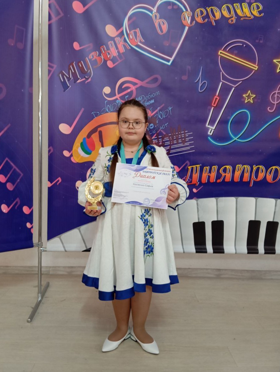 Участие в XIII многожанровом конкурсе искусств "Дняпроўскія хвалі"