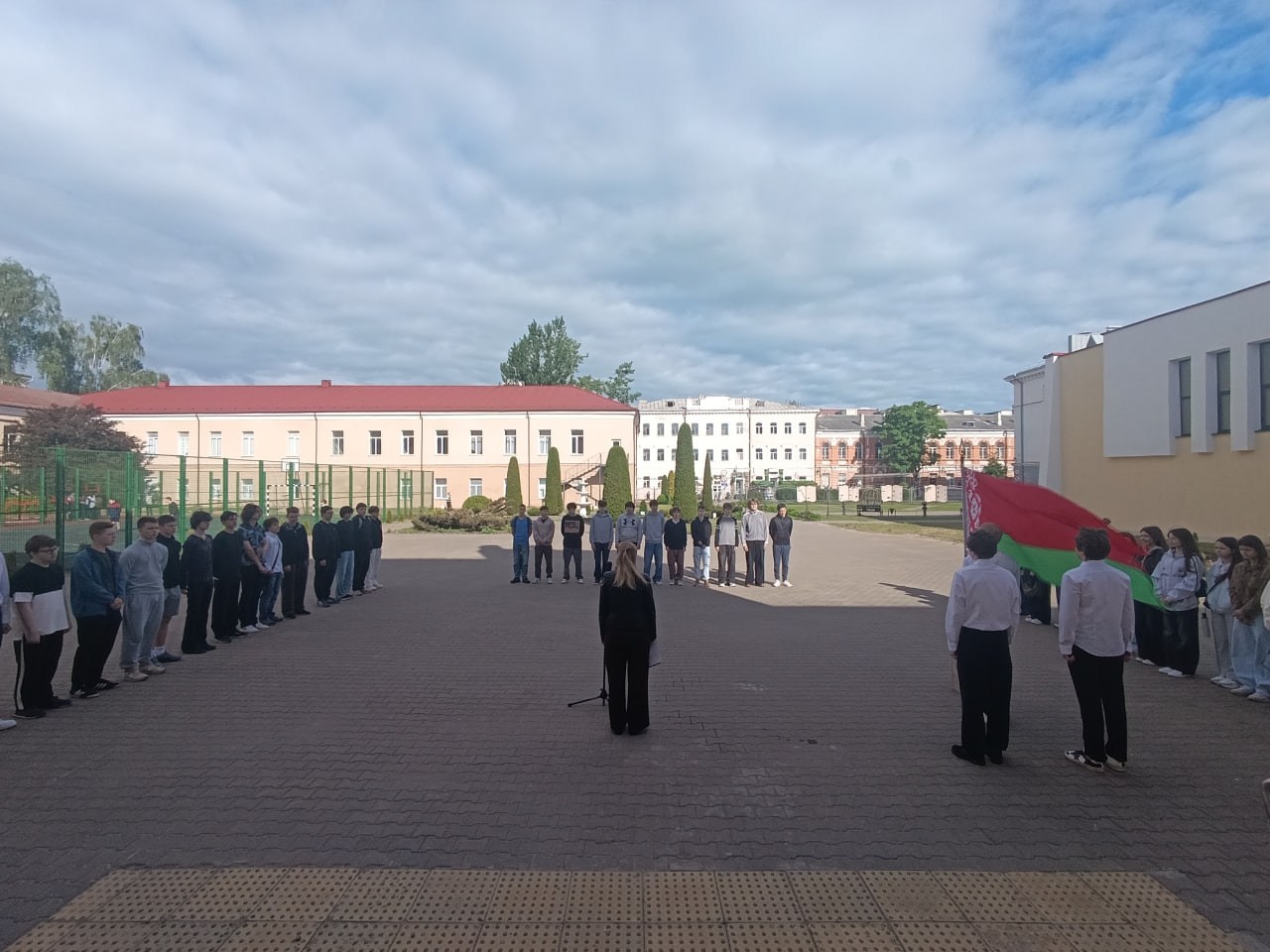 26 мая в нашей гимназии было особенно торжественно и по-военному строго!