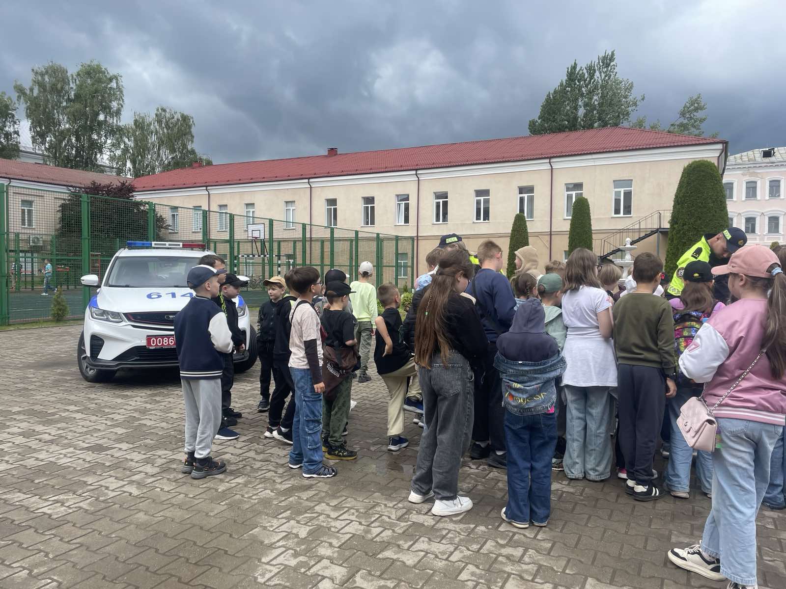 «Дорожный патруль» высадился в лагере «Солнышко»! 🚦